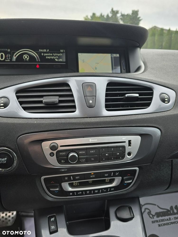 Renault Scenic - 32