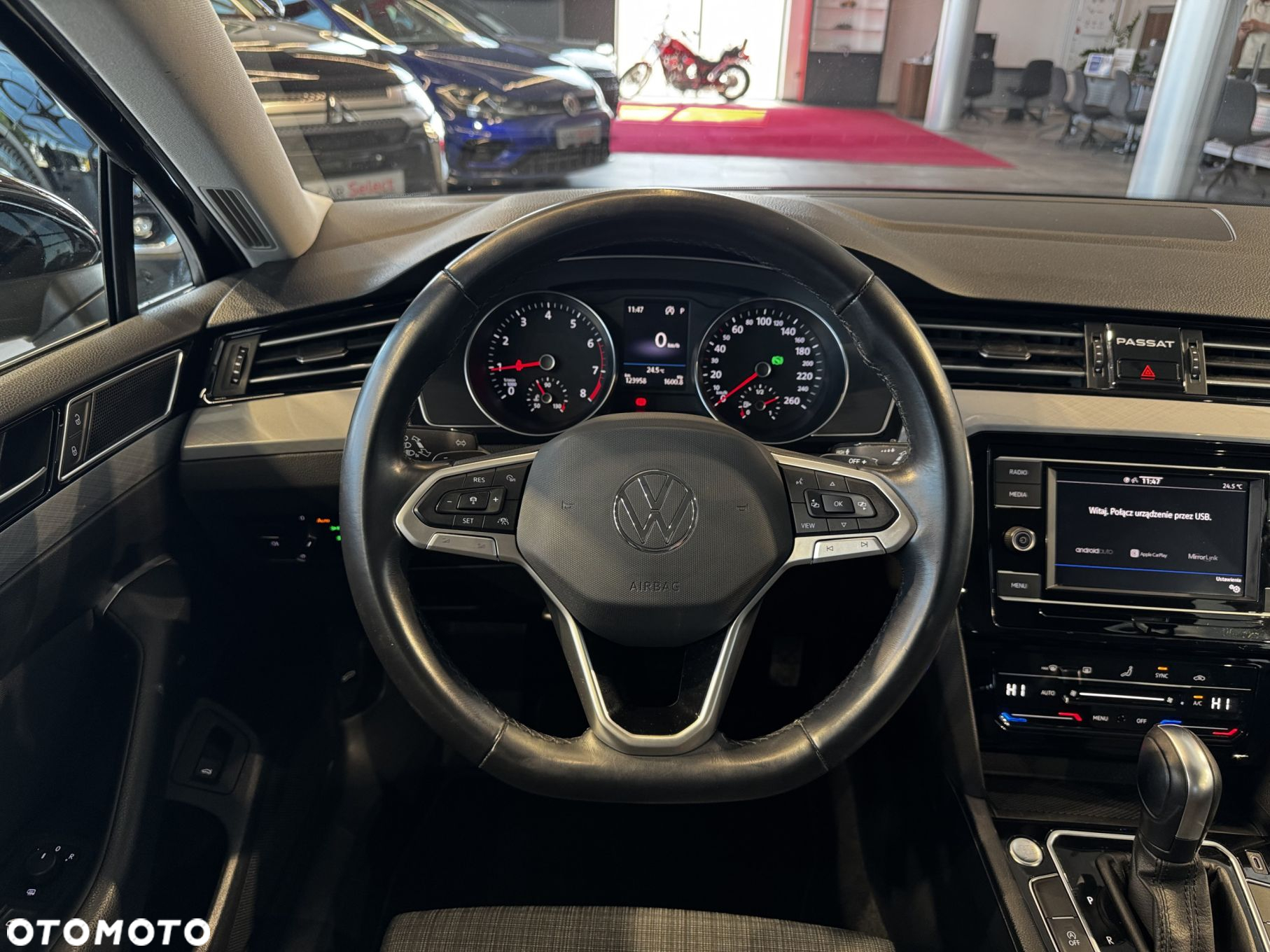 Volkswagen Passat - 19