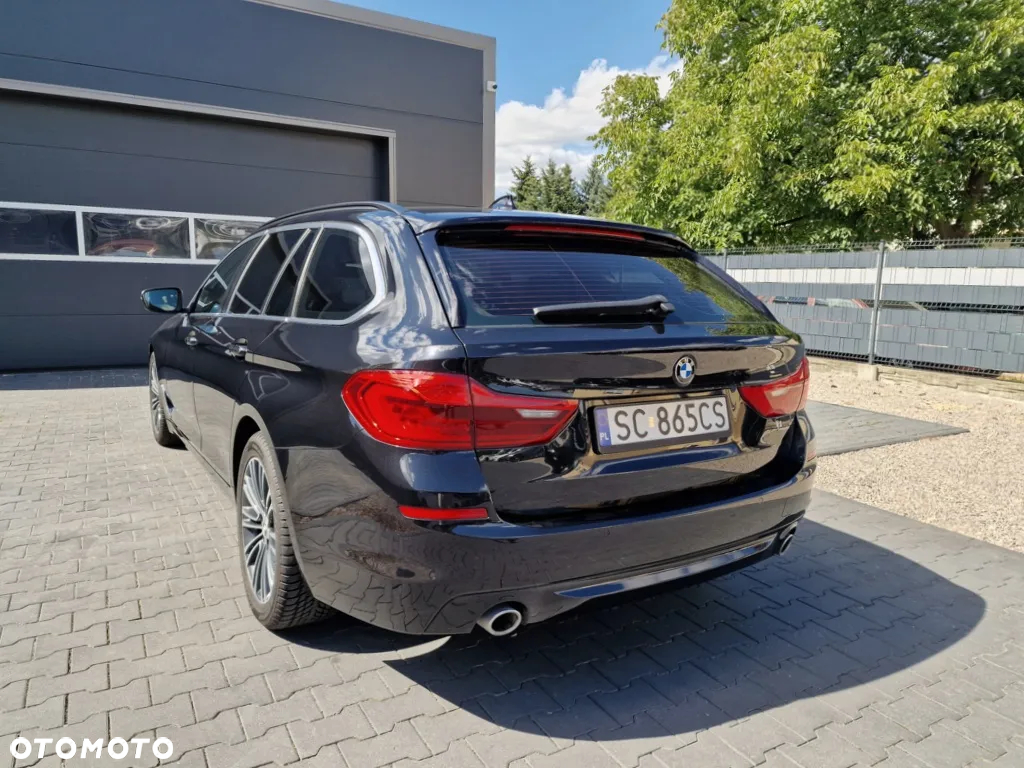 BMW Seria 5 530d Touring Sport Line - 12