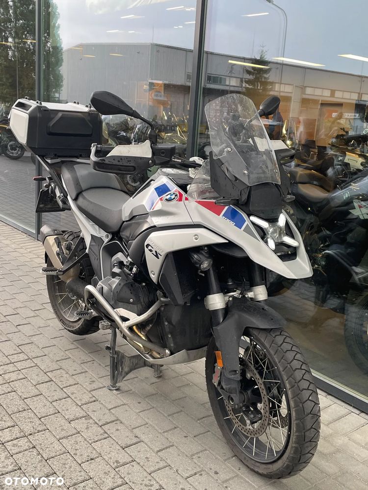 BMW R - 1