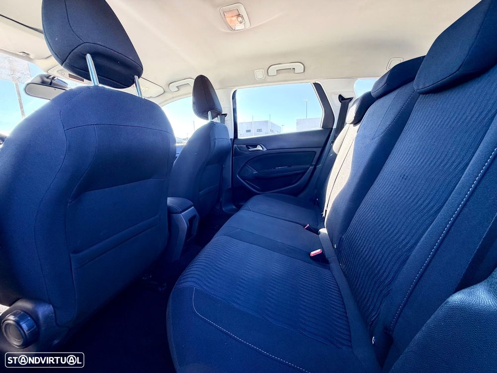 Peugeot 308 SW BlueHDi 120 Stop & Start Style - 8