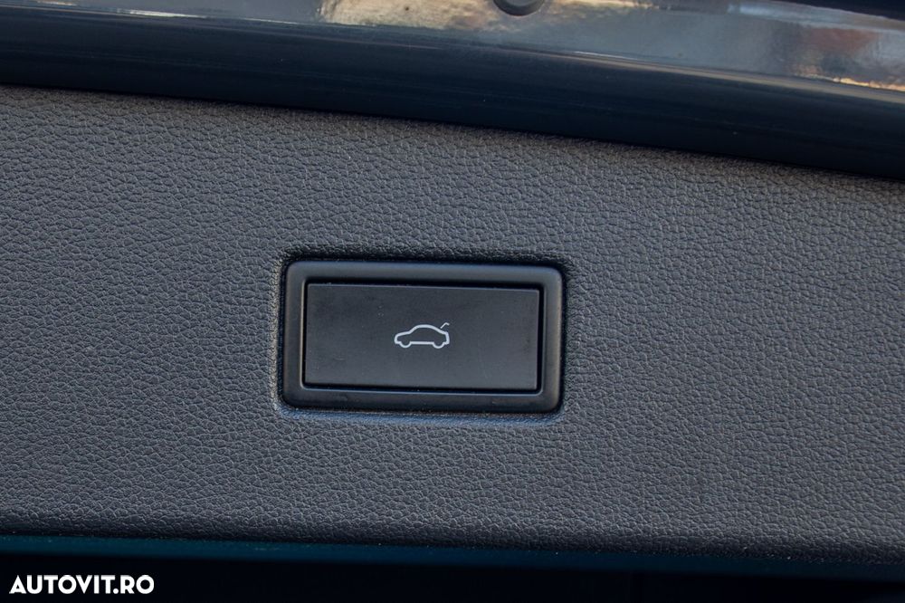 Volkswagen Tiguan 2.0 TDI 4Motion DSG BMT Sport & Style - 24