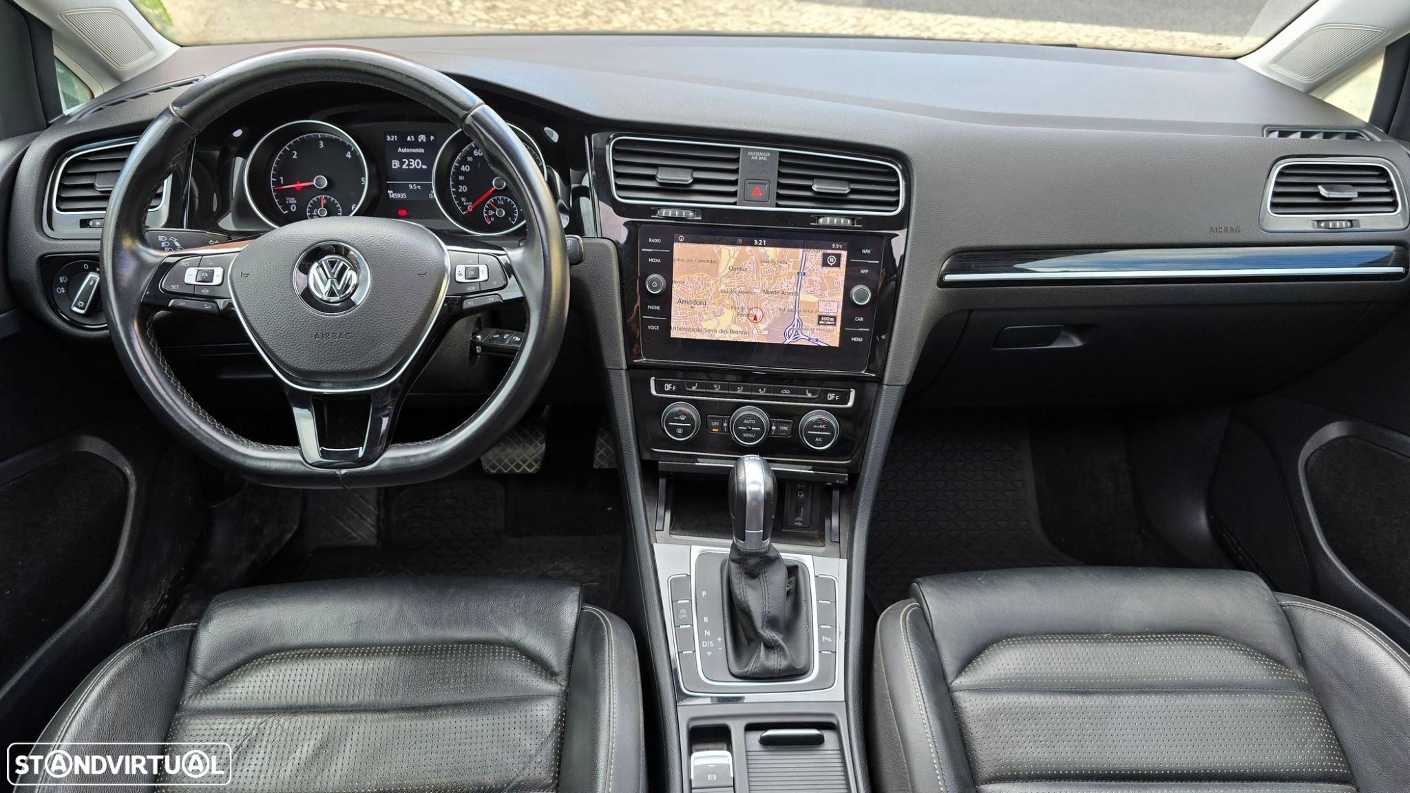 VW Golf Variant 1.6 TDi Highline DSG - 11