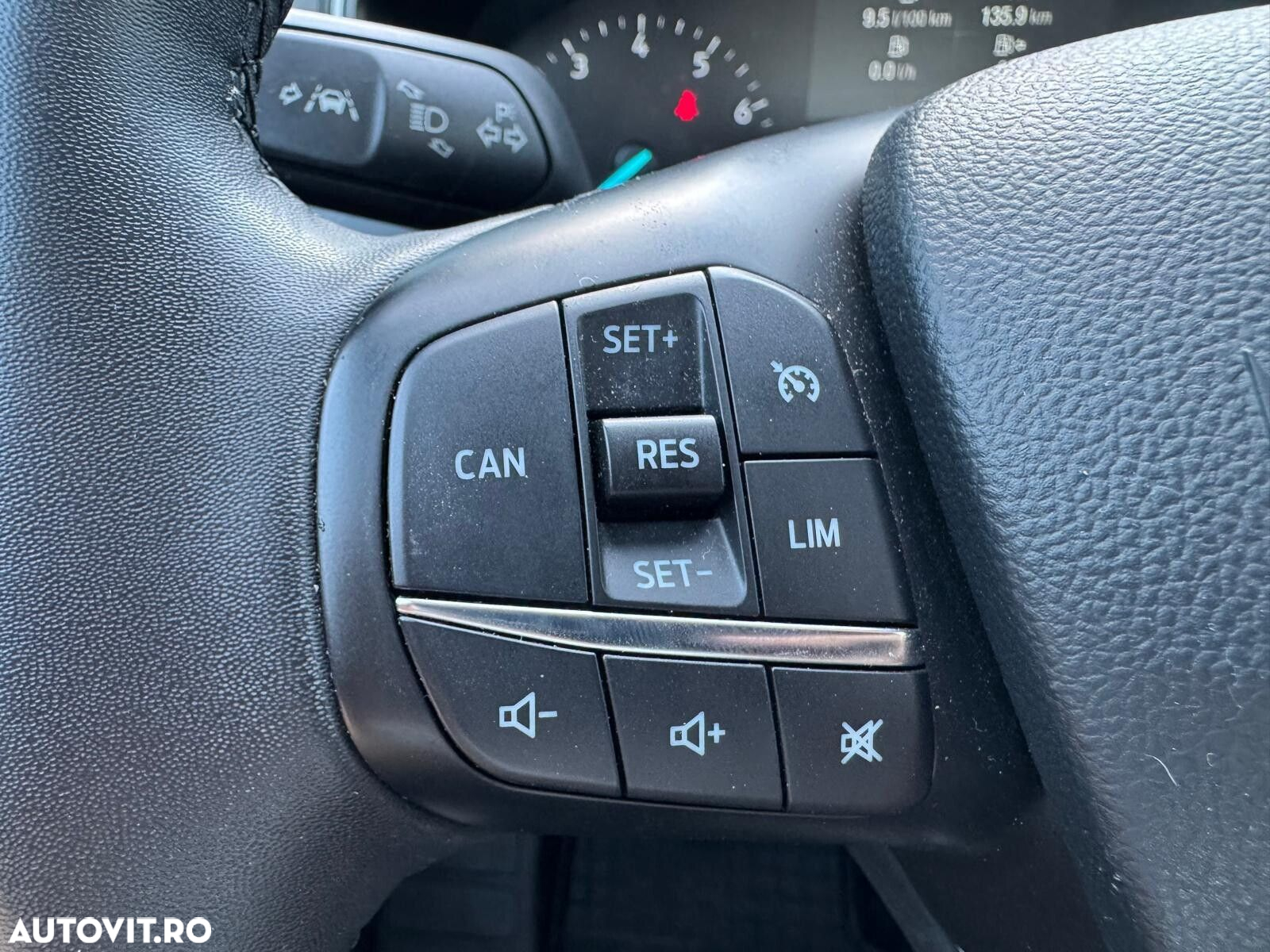 Ford Focus - 13