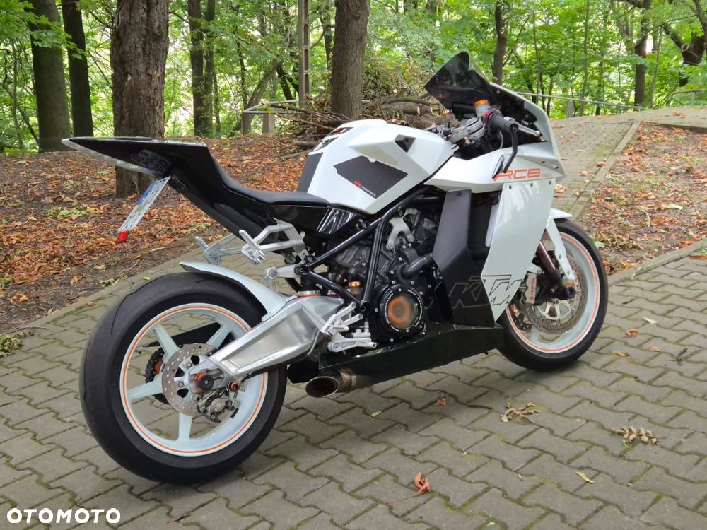 KTM RC 8 - 4