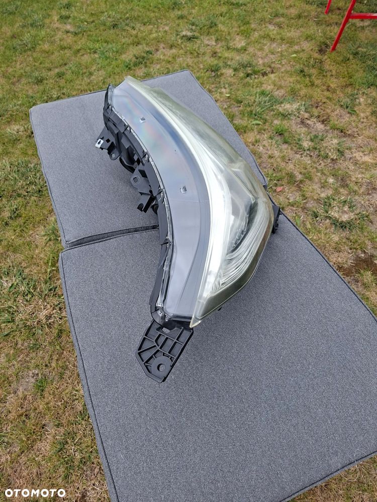 Honda CR-V IV lift lampa przednia prawa led Europa . Oryginał - 3