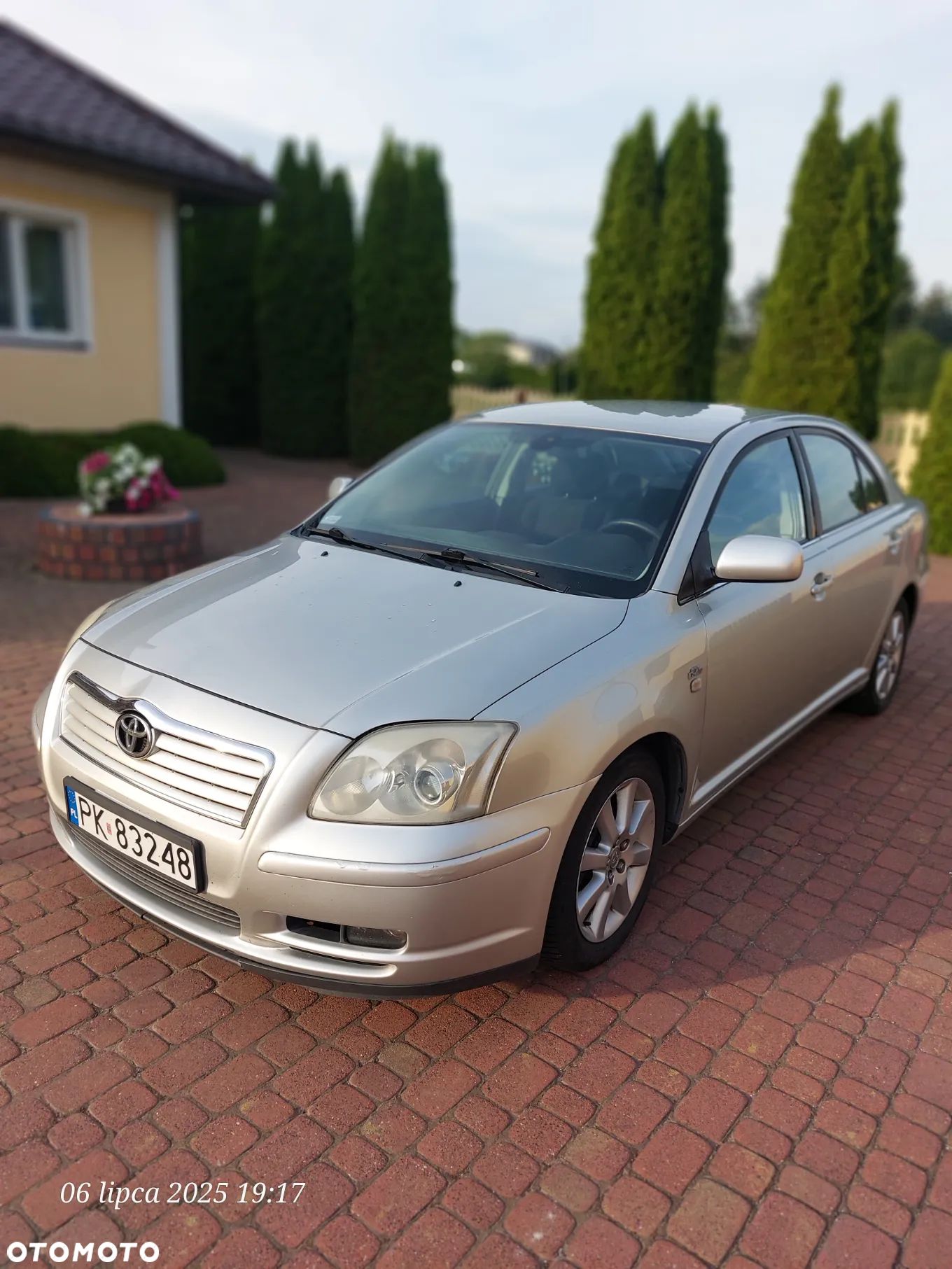 Toyota Avensis 2.0 D-4D Sol Plus - 1