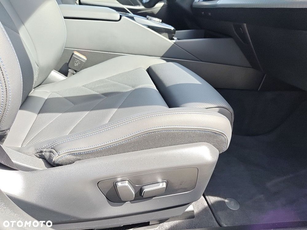 BMW Seria 5 520d xDrive mHEV M Sport - 27