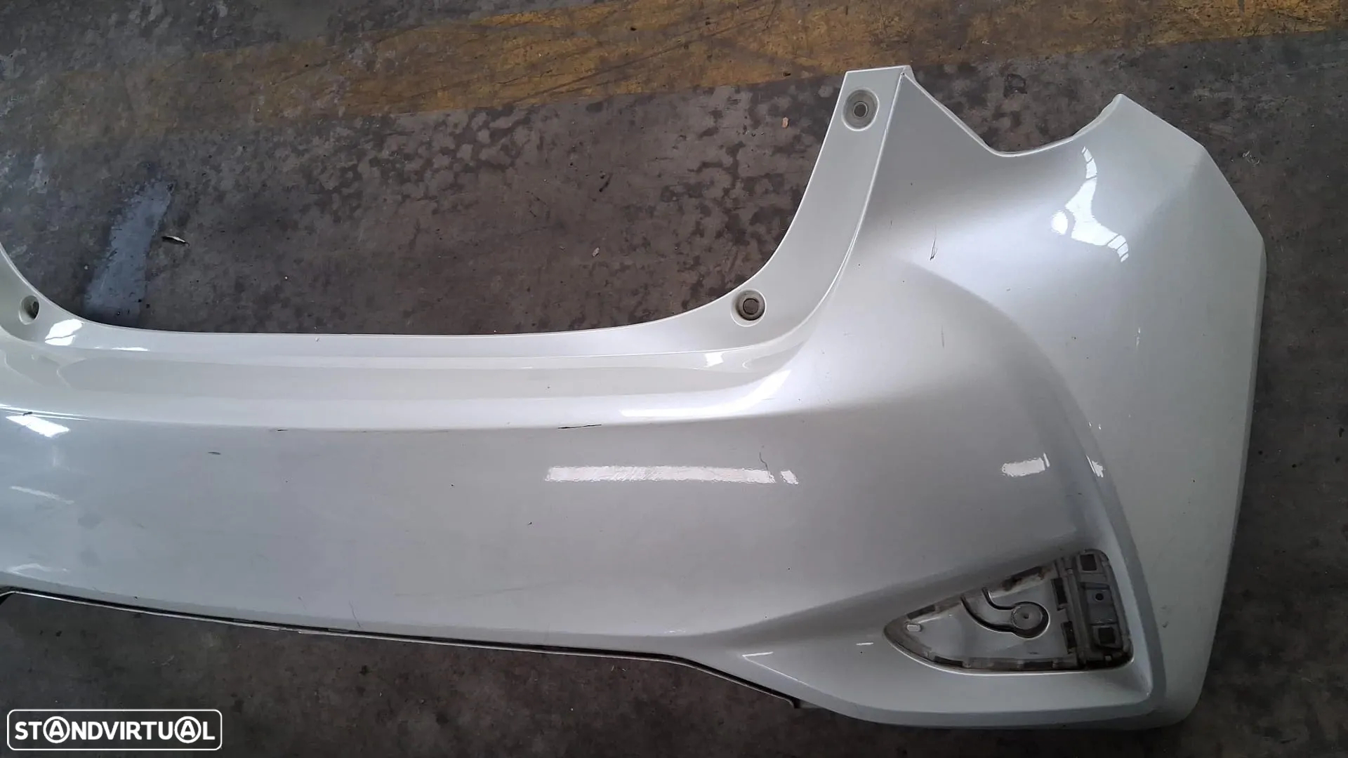 Para-choques traseiro Toyota Yaris P13 facelift 2017-2020 - 3