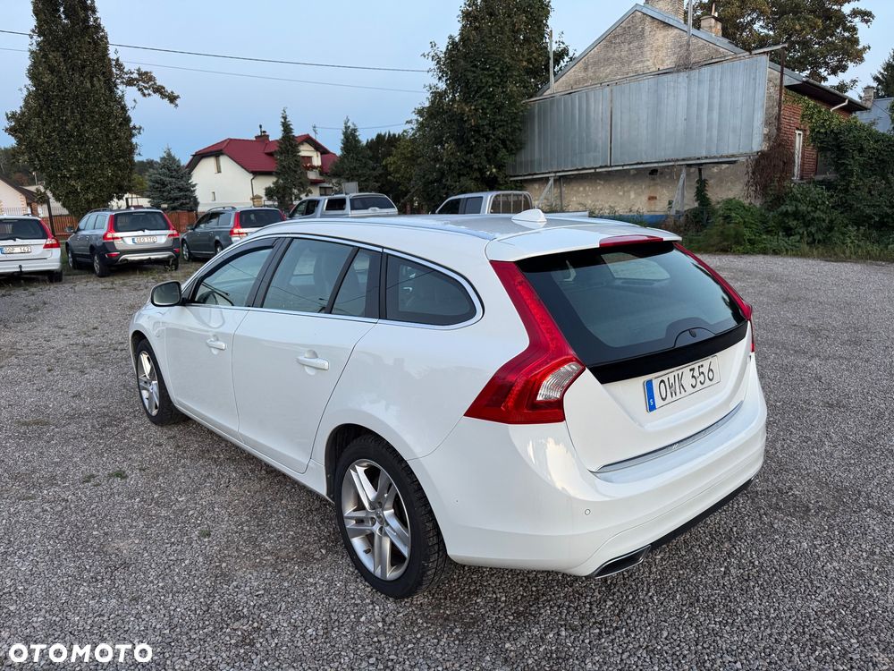 Volvo V60 2018 photo 3