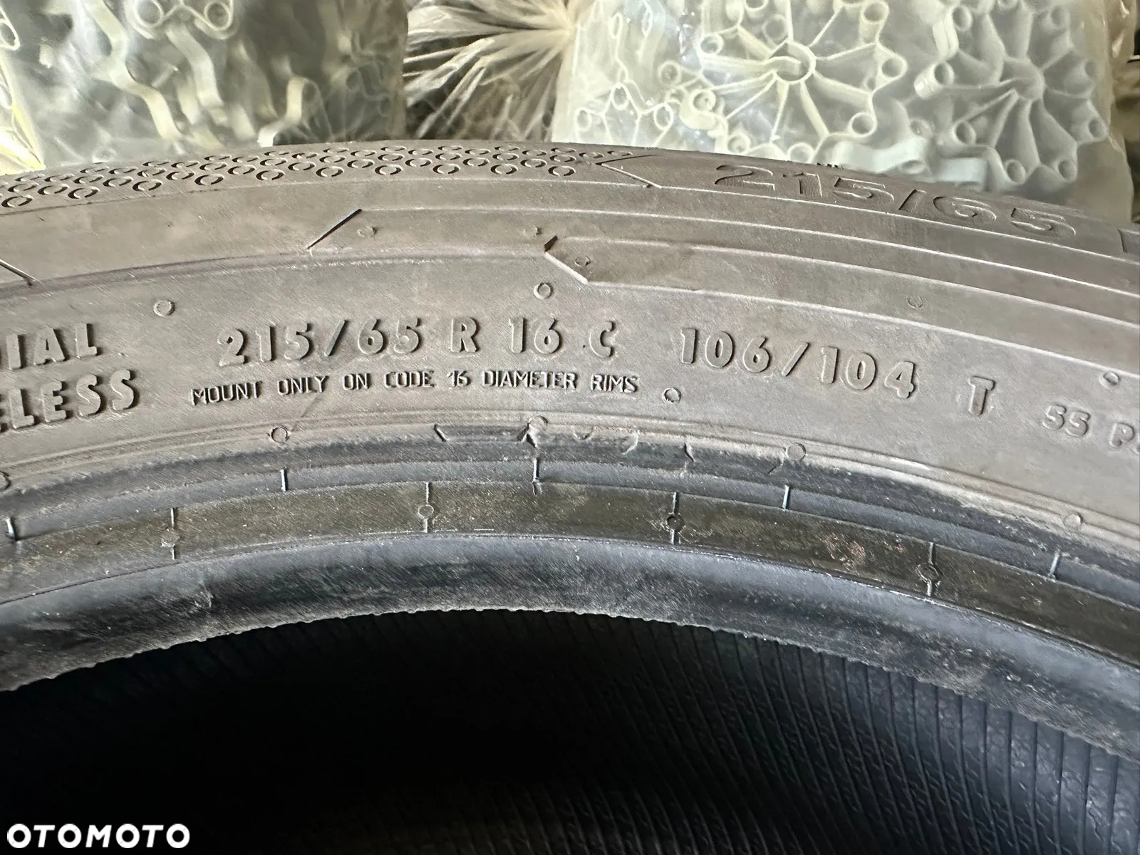 Continental 215/65R16C ContiVanContact 100 Lato do busa wzmocnione Stan BDB - 5