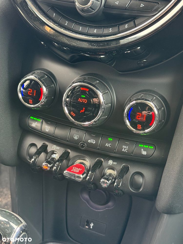 MINI Cooper Standard - 11