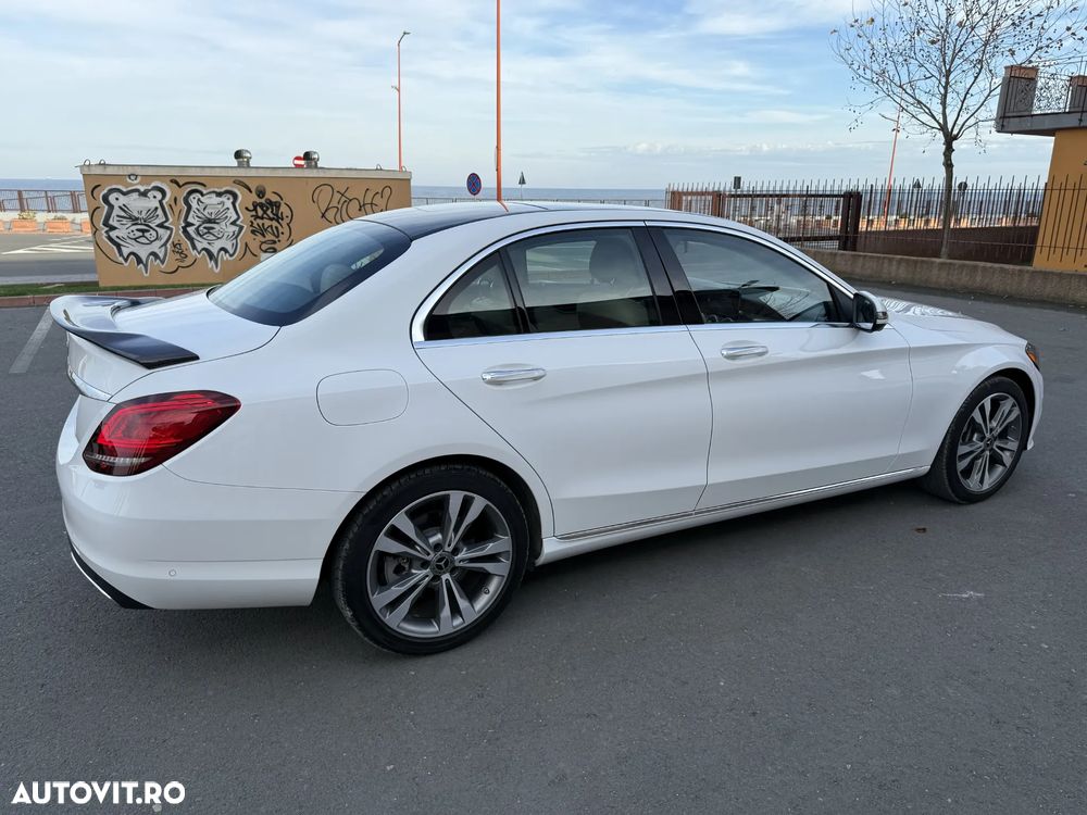 Mercedes-Benz C 300 9G-TRONIC Avantgarde - 9