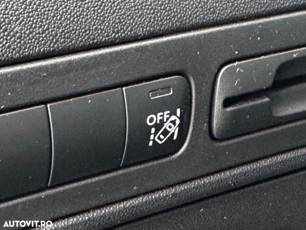 Citroën C3 AIRCROSS 1.2 PureTech S&S EAT6 Shine Pack - 29