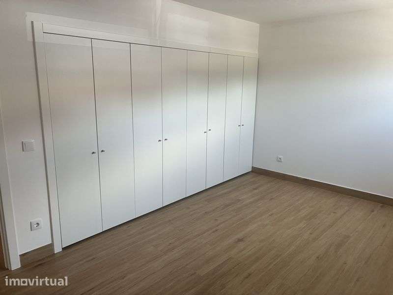 Arrenda-se apartamtento T2 alcanena - Grande imagem: 5/10