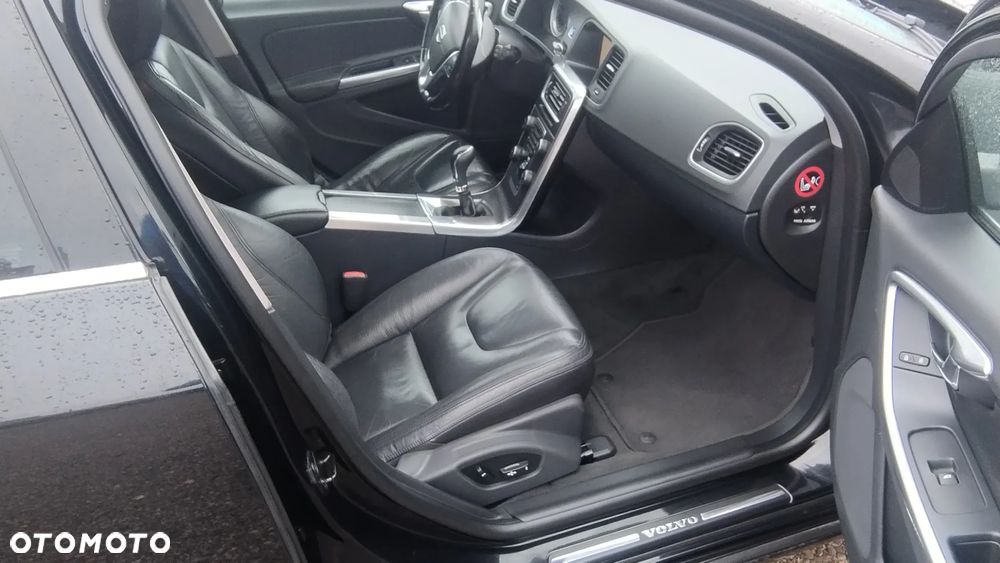 Volvo V60 - 16