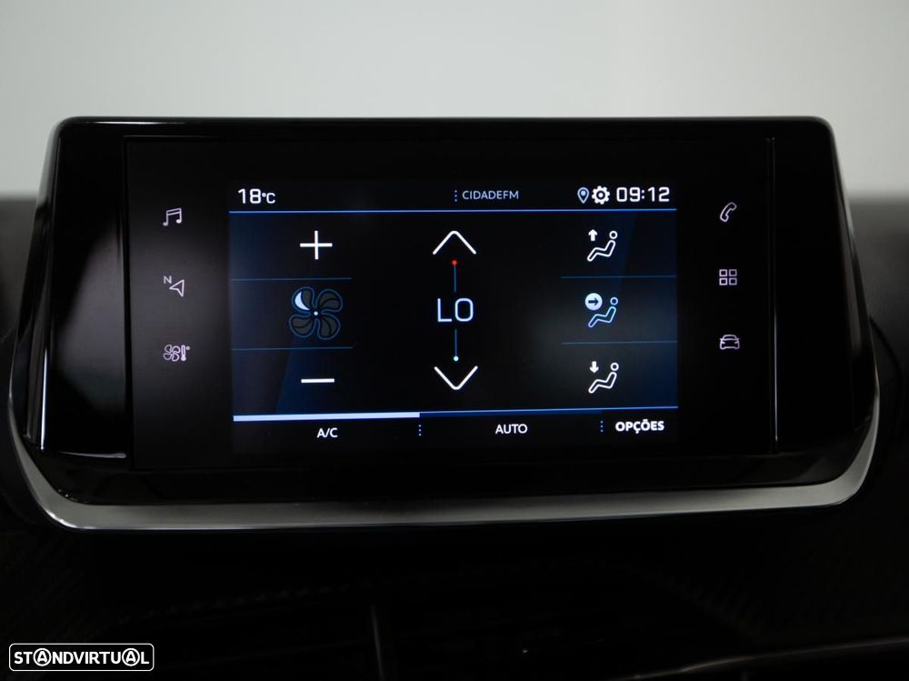 Peugeot 2008 1.2 PureTech Active Pack - 16