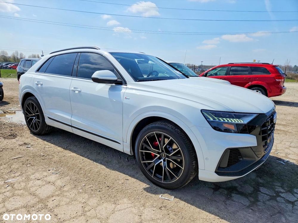 Audi Q8 - 1
