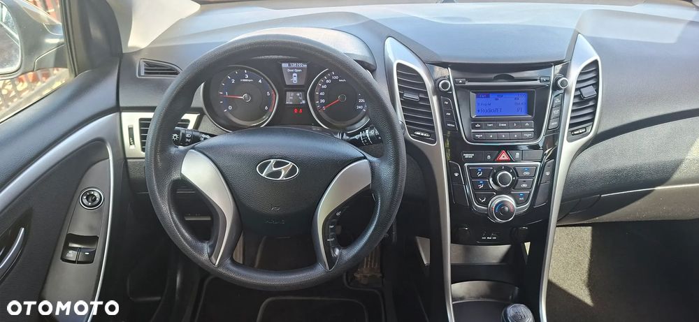 Hyundai i30 1.4 CRDi Trend - 33