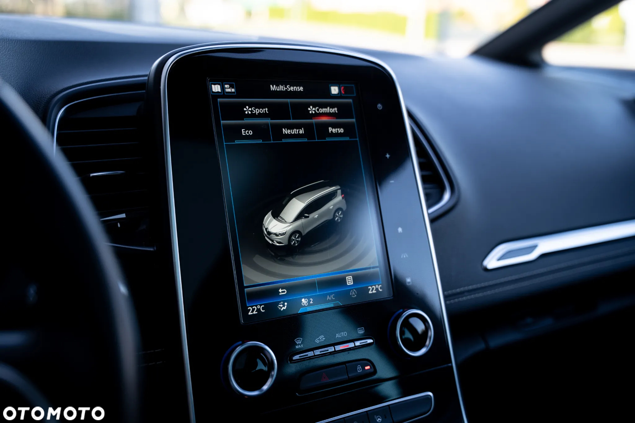 Renault Grand Scenic TCe 140 GPF BOSE EDITION - 16