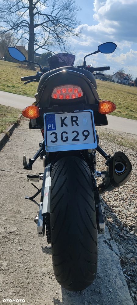 Suzuki GSR - 20