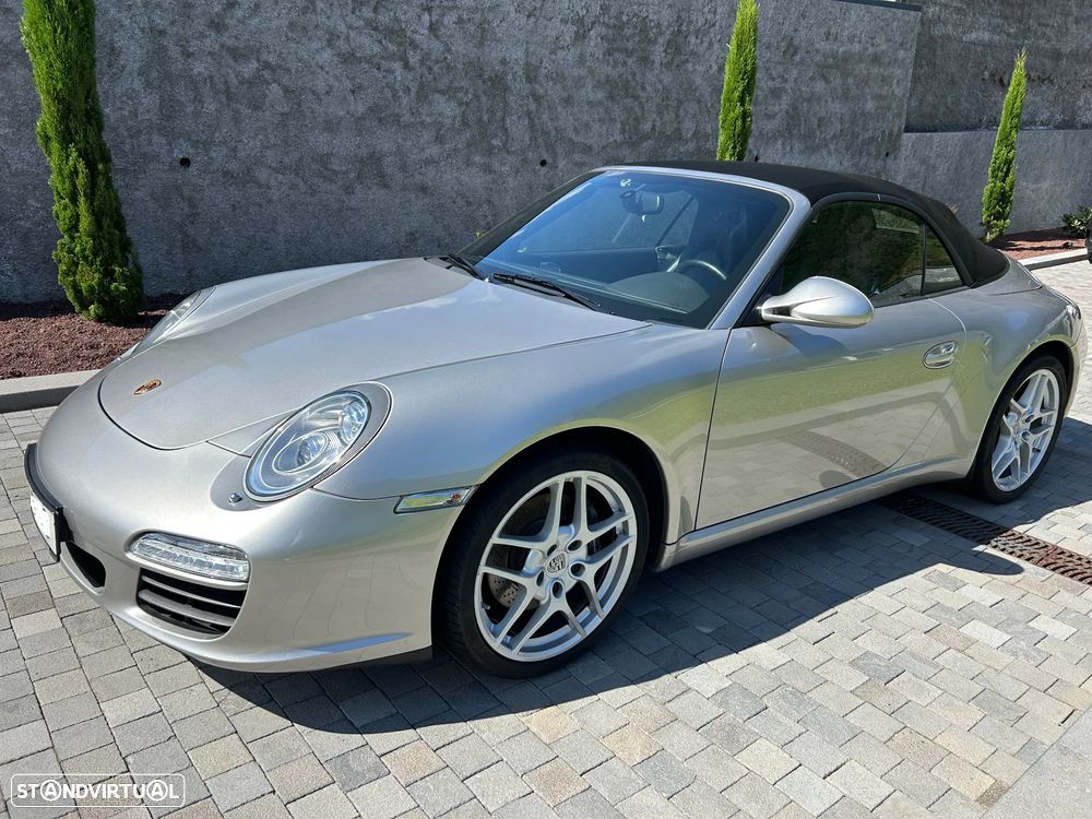 Porsche 911 (997) Carrera - 1