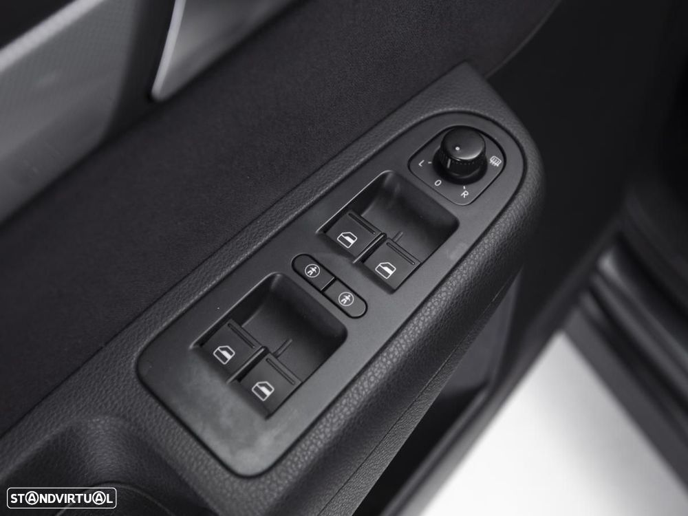 VW Sharan - 12