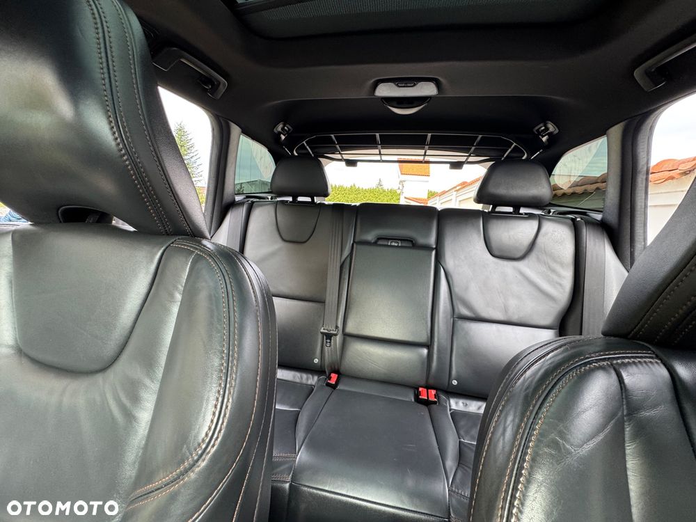 Volvo XC 60 - 25