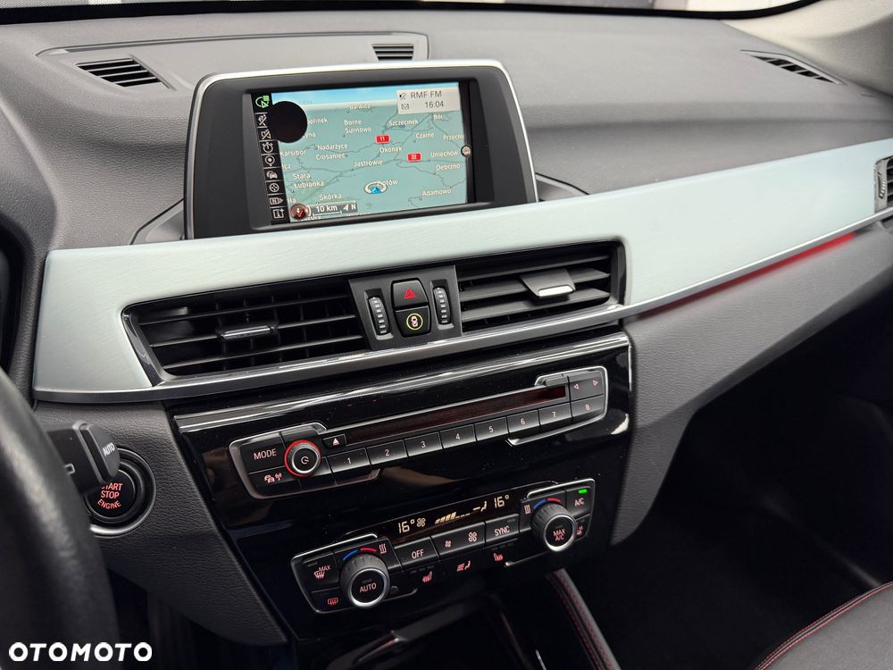 BMW X1 sDrive18d Sport Line - 28