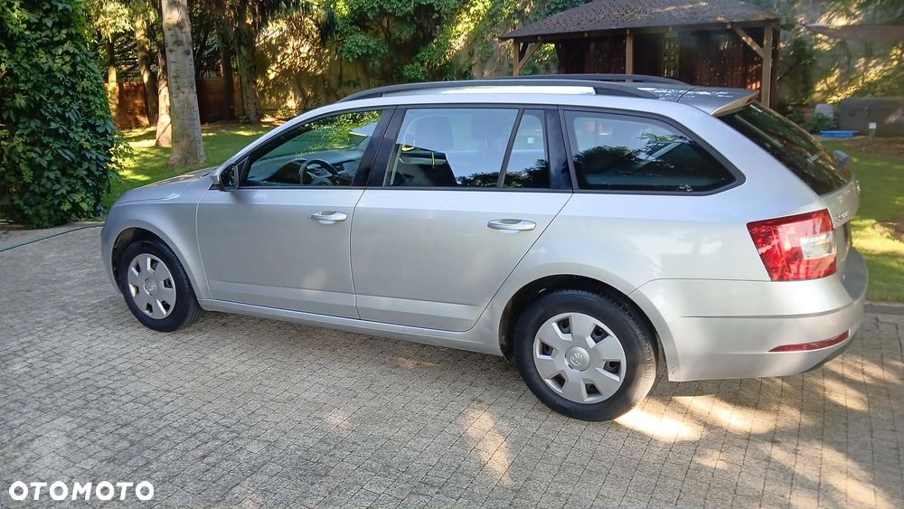 Skoda Octavia 1.6 TDI Active - 29