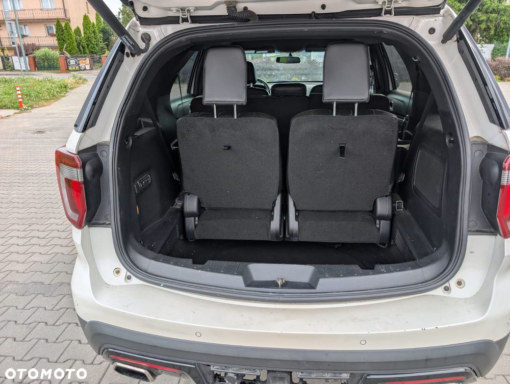 Ford Explorer - 8