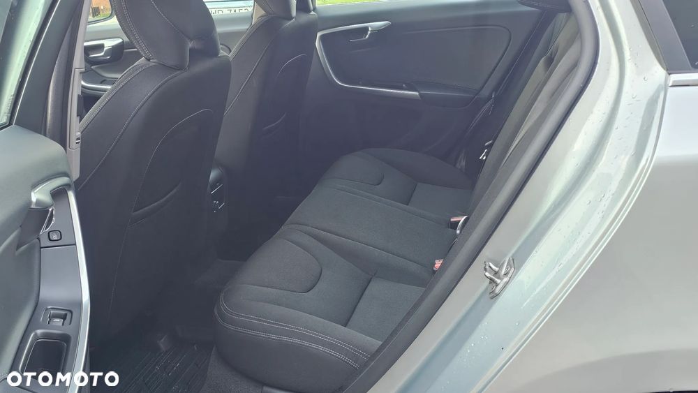 Volvo V60 T5 Kinetic - 26
