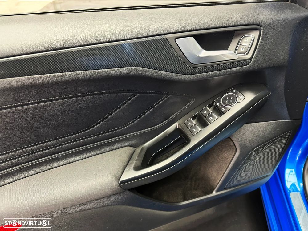 Ford Focus SW 1.5 TDCi EcoBlue ST-Line - 8