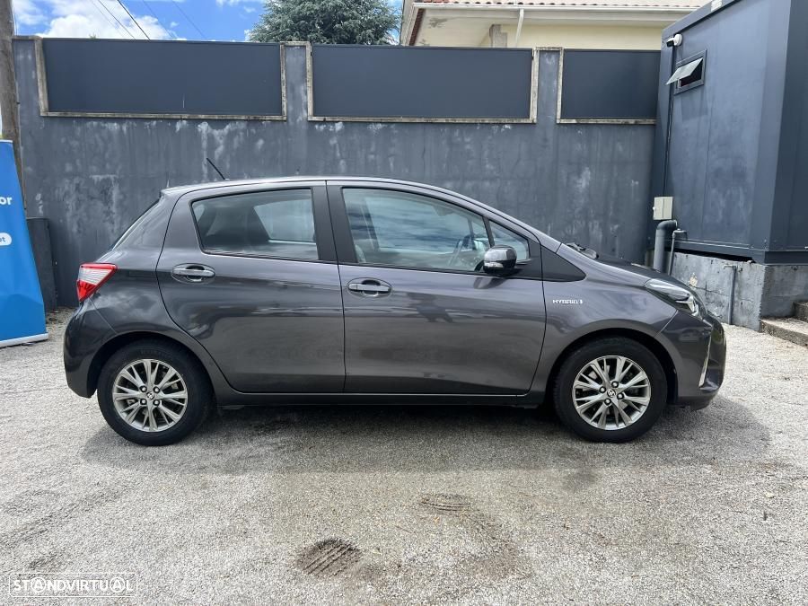 Toyota Yaris 1.5 HSD Exclusive - 7