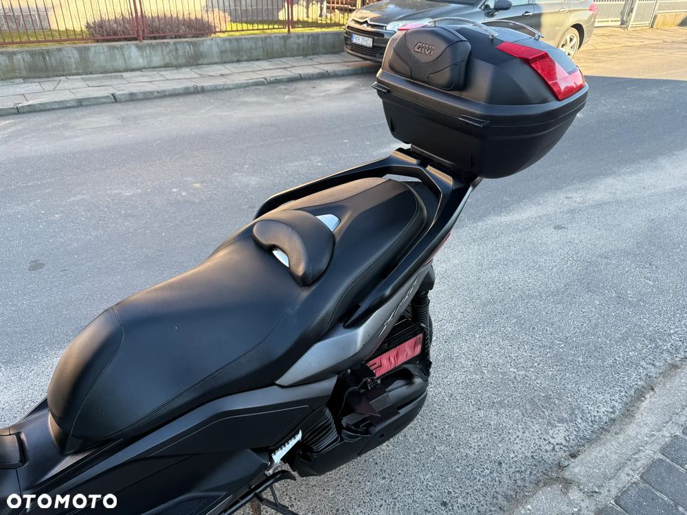 Yamaha X-max - 11