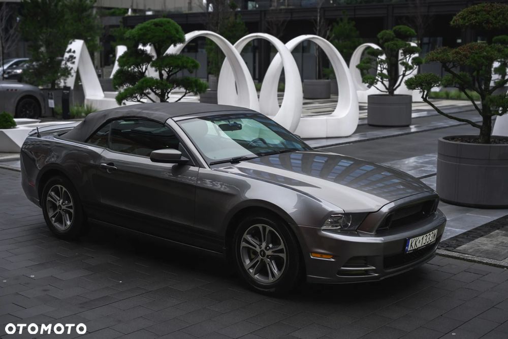 Ford Mustang 3.7 V6 Premium - 14