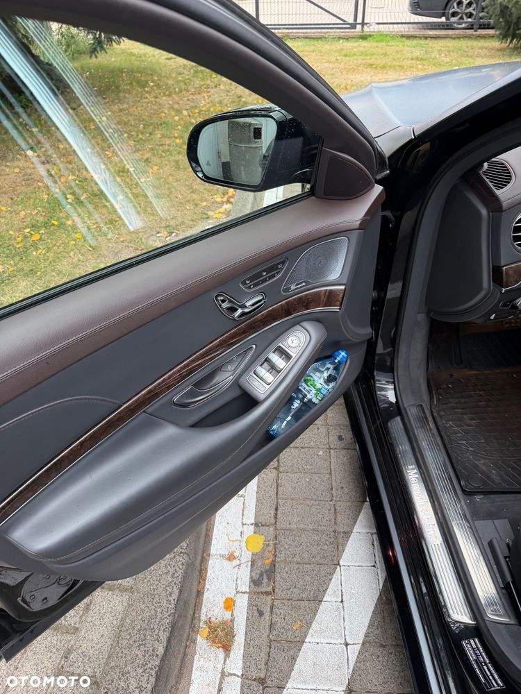 Mercedes-Benz Klasa S 560 4-Matic L 9G-TRONIC - 27