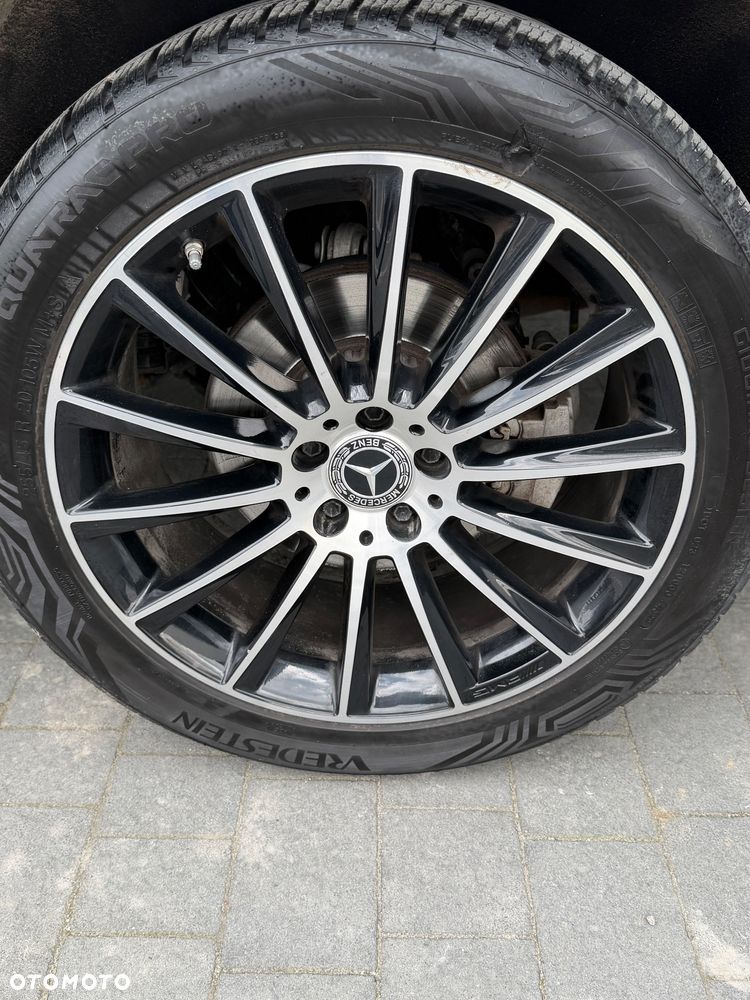 Mercedes-Benz GLC 250 4Matic 9G-TRONIC AMG Line - 21