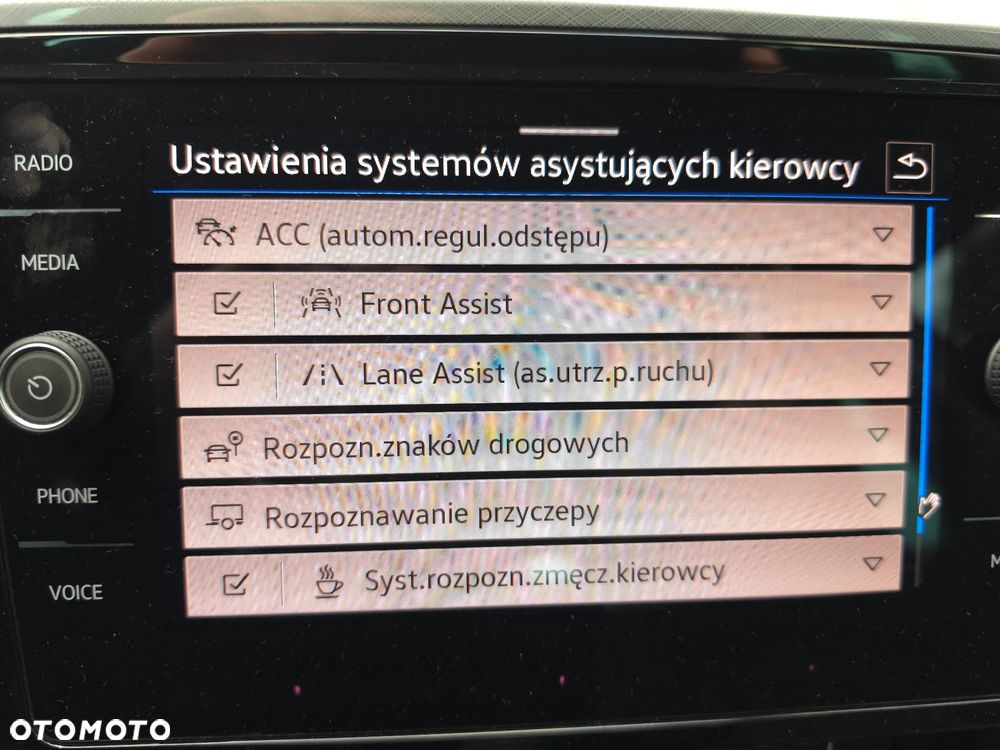 Volkswagen Passat 1.5 TSI EVO Business - 26