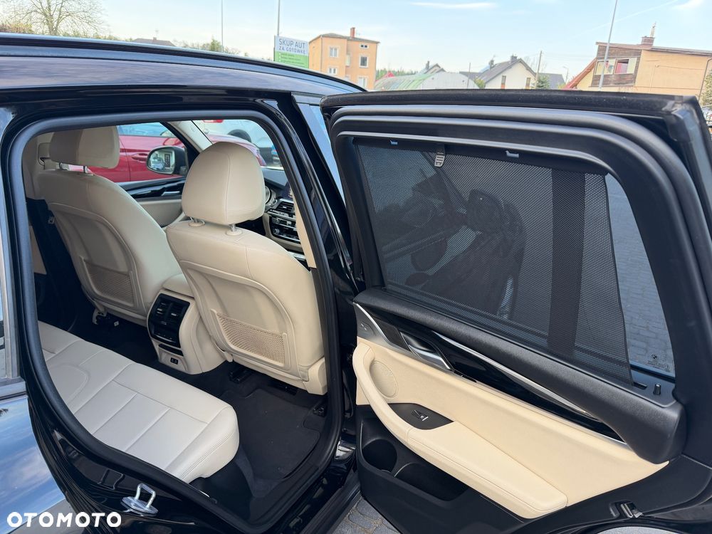 BMW X3 xDrive20i sport - 19
