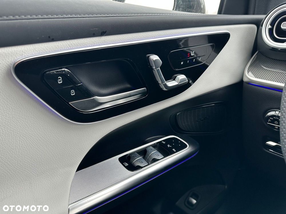 Mercedes-Benz GLC - 20