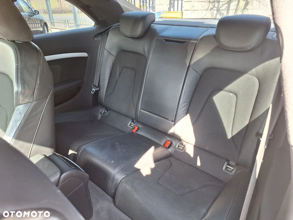 Audi A5 Coupé 2.7 TDI DPF multitronic - 15