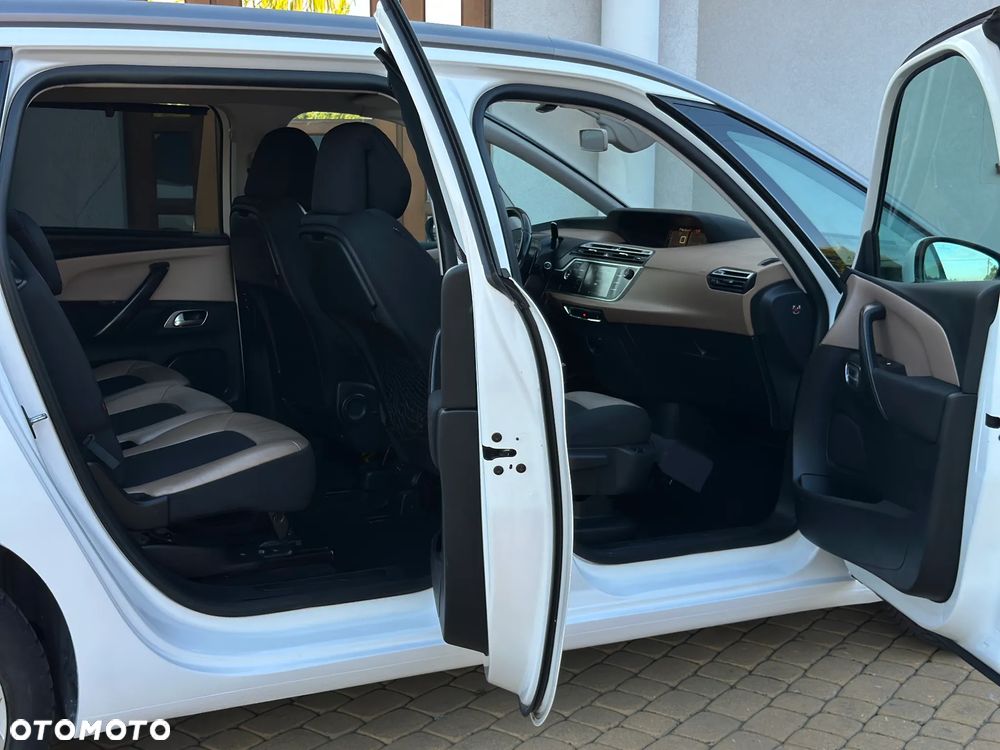 Citroën C4 Picasso e-HDi 115 ETG6 Exclusive - 28