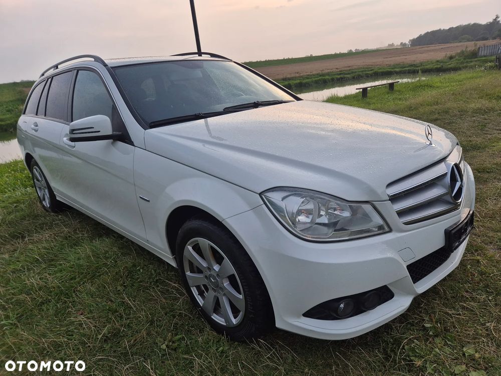 Mercedes-Benz Klasa C 200 CDI DPF (BlueEFFICIENCY) Avantgarde - 28