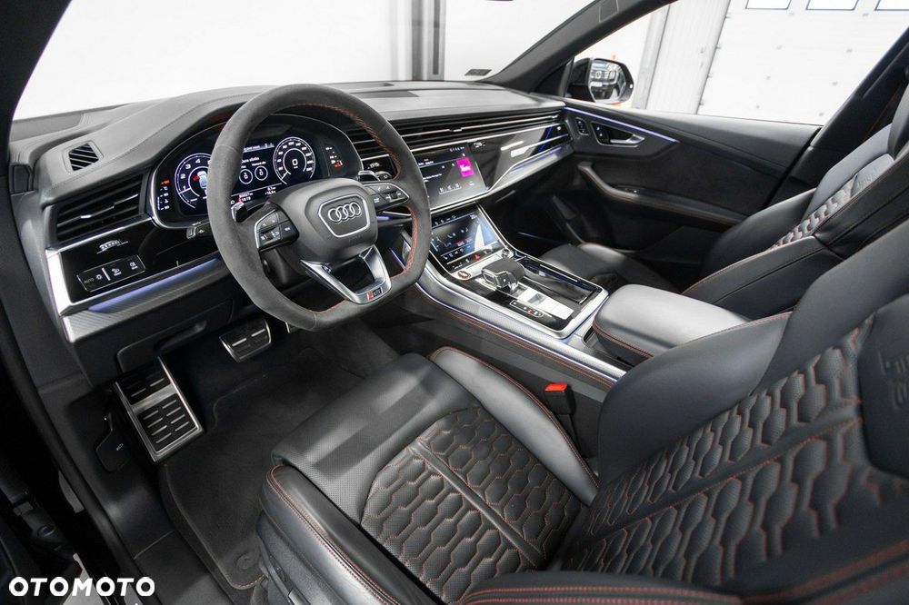 Audi RS Q8 - 18