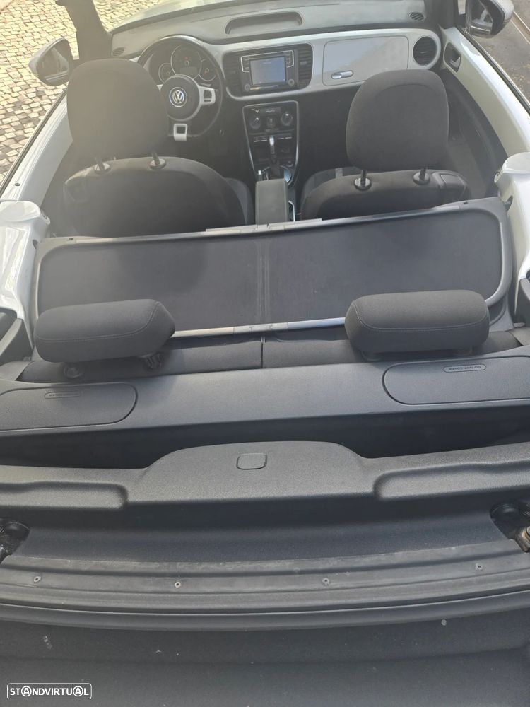 Volkswagen New Beetle Cabrio 1.2 TSI Design DSG — fotografia 12