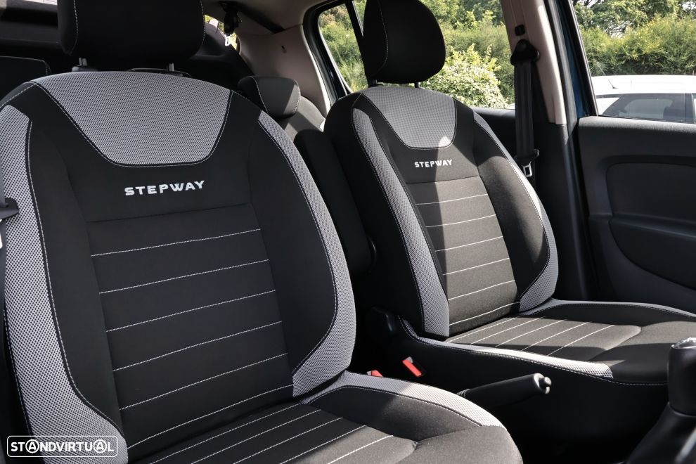 Dacia Sandero 0.9 TCe Stepway - 12