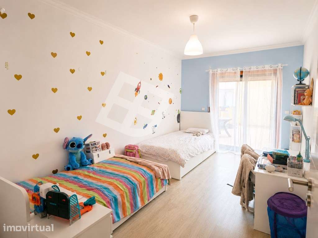 Apartamento T2 com espaços exteriores e garagem a poucos minutos da... - Grande imagem: 4/13