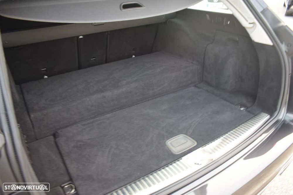 Mercedes-Benz E 300 de Avantgarde - 52