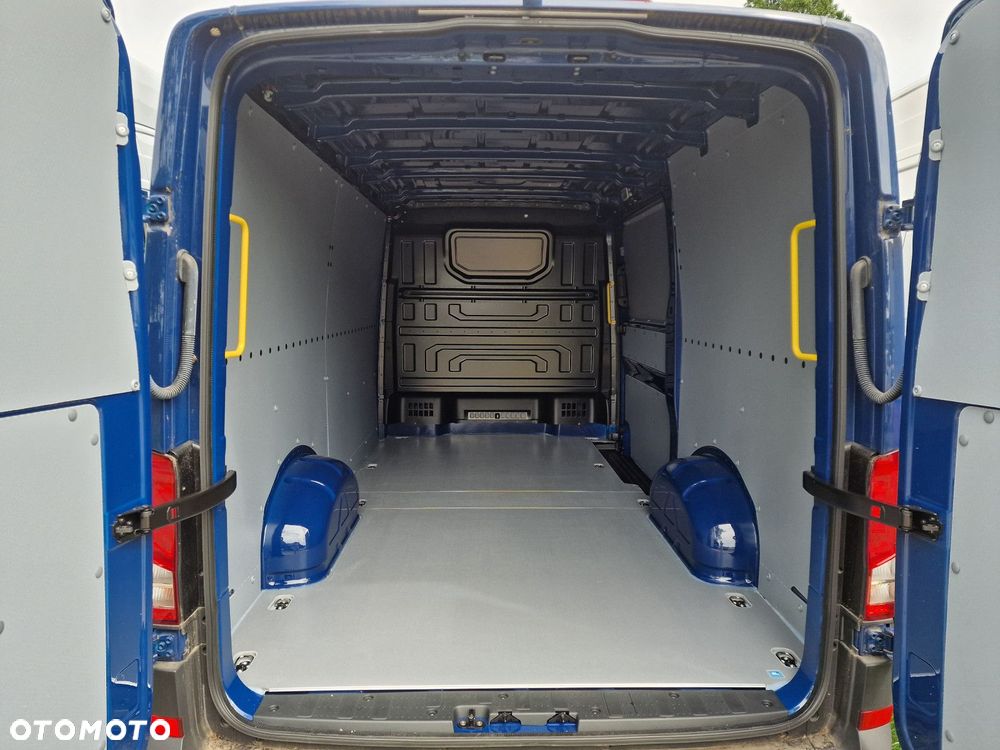Volkswagen Crafter - 10